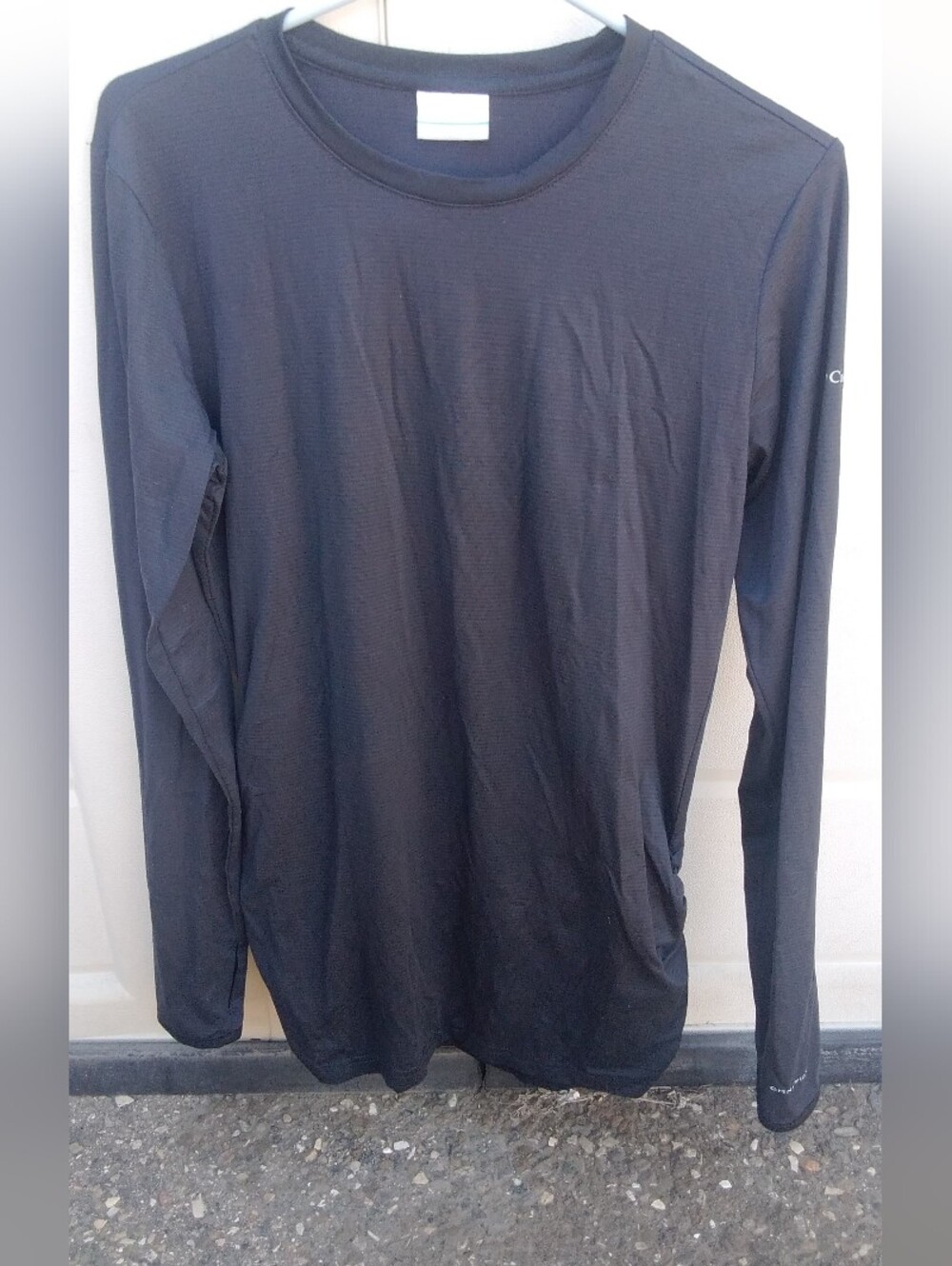Columbia Omni Tech Top Women's Large Thumbholes Long Sleeve Black Tee Hiking Lg